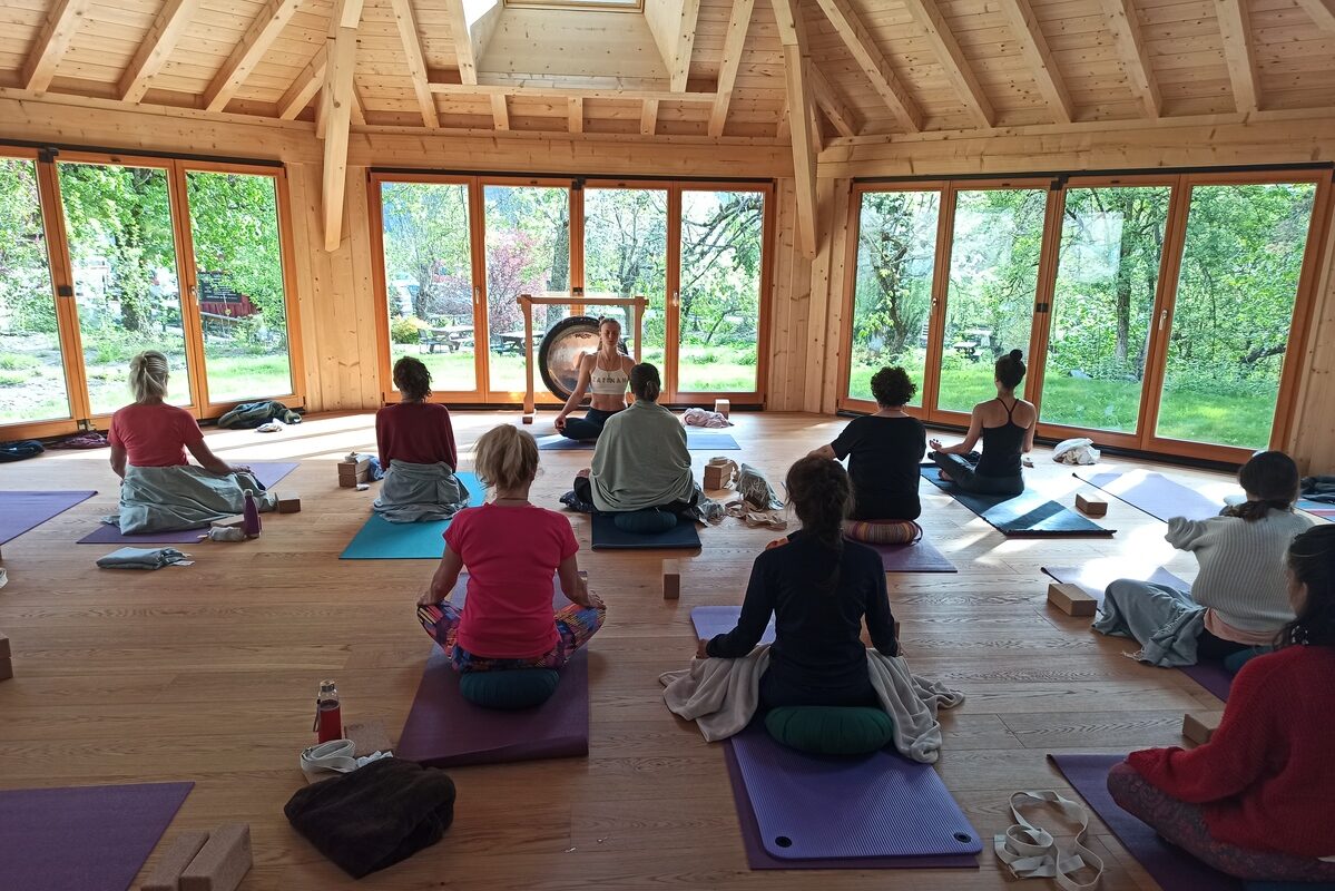 Shakty Mooni Yoga retraite Alpes